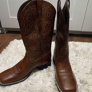 Ariat Womens Cowboy Boots